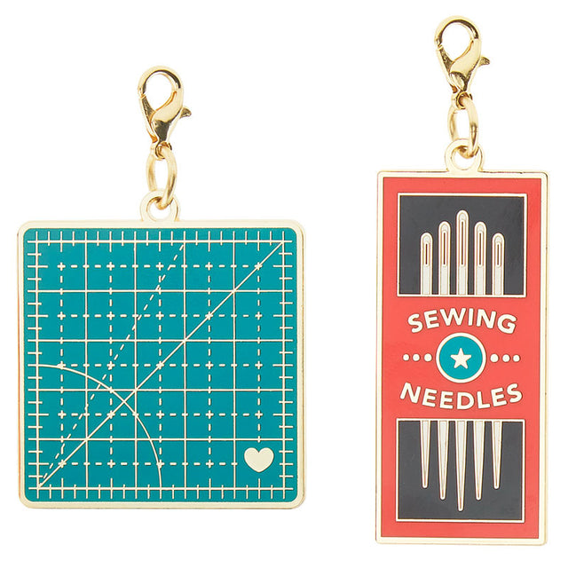 Sew Cute Zipper Charms - Sewing Needles and Cutting Mat